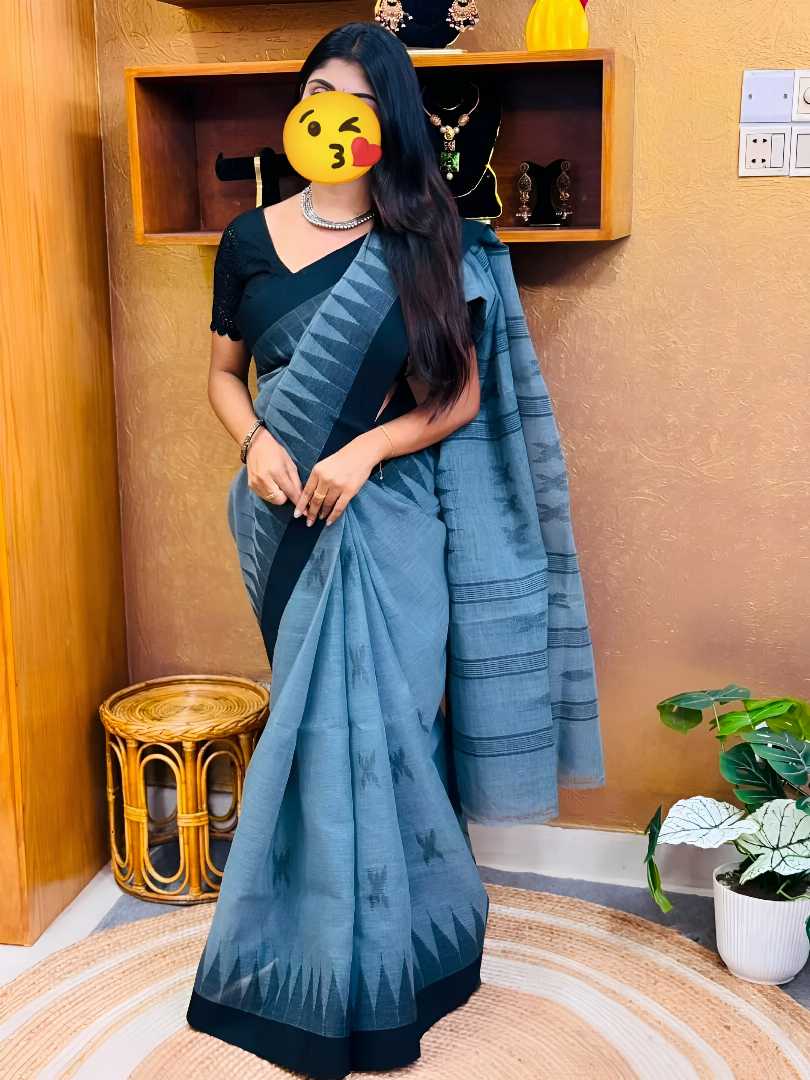 হাতের তৈরি  শিউলি ফুল মনিপুরী শাড়ি
