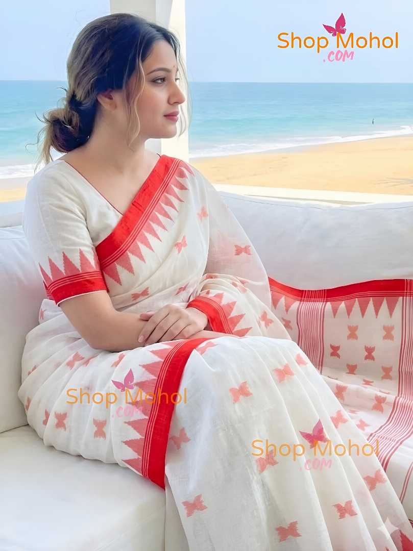 হাতের তৈরি  শিউলি ফুল মনিপুরী শাড়ি